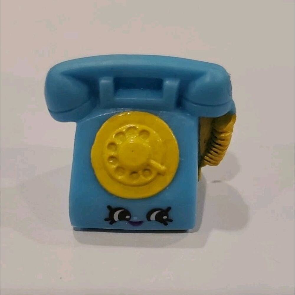 2015 Shopkins Supermarket Scramble Game Replacement Movers (Phone)